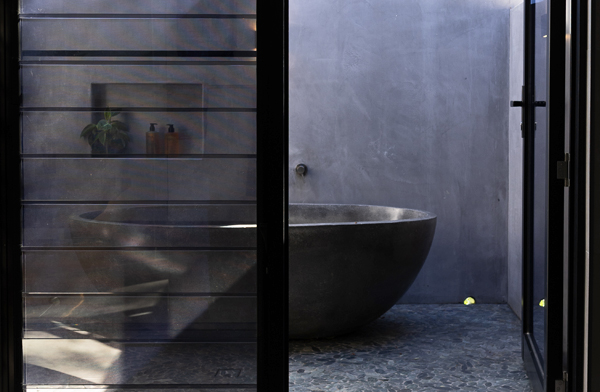 outdoor-bath outdoor-bath
